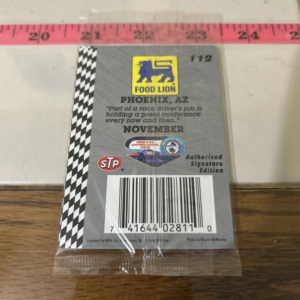 4 FOOD‎ LION 112 Petty Racing Trading Multi-Card Pack  Phoenix Az Sealed